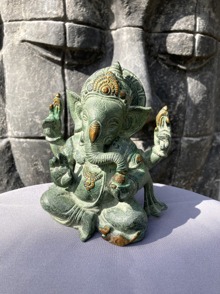 Ganesh Messing in antik Grün mit Gold Finish
